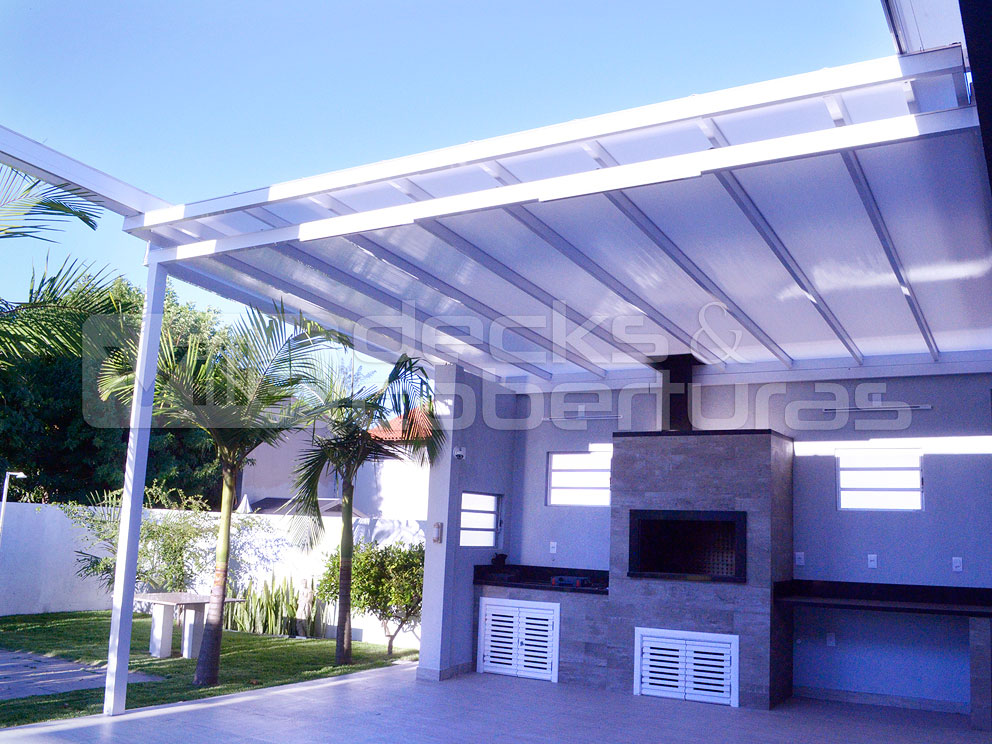 Cobertura Retrátil Para Área Externa da Churrasqueira