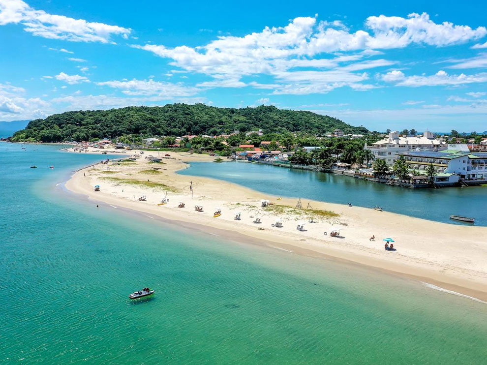 Praia da Ponta das Canas / SC