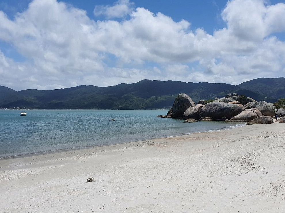 Praia da Amação da Piedade / SC