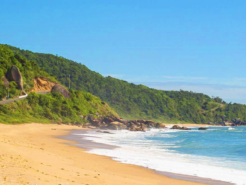 Praia dos Amores / SC