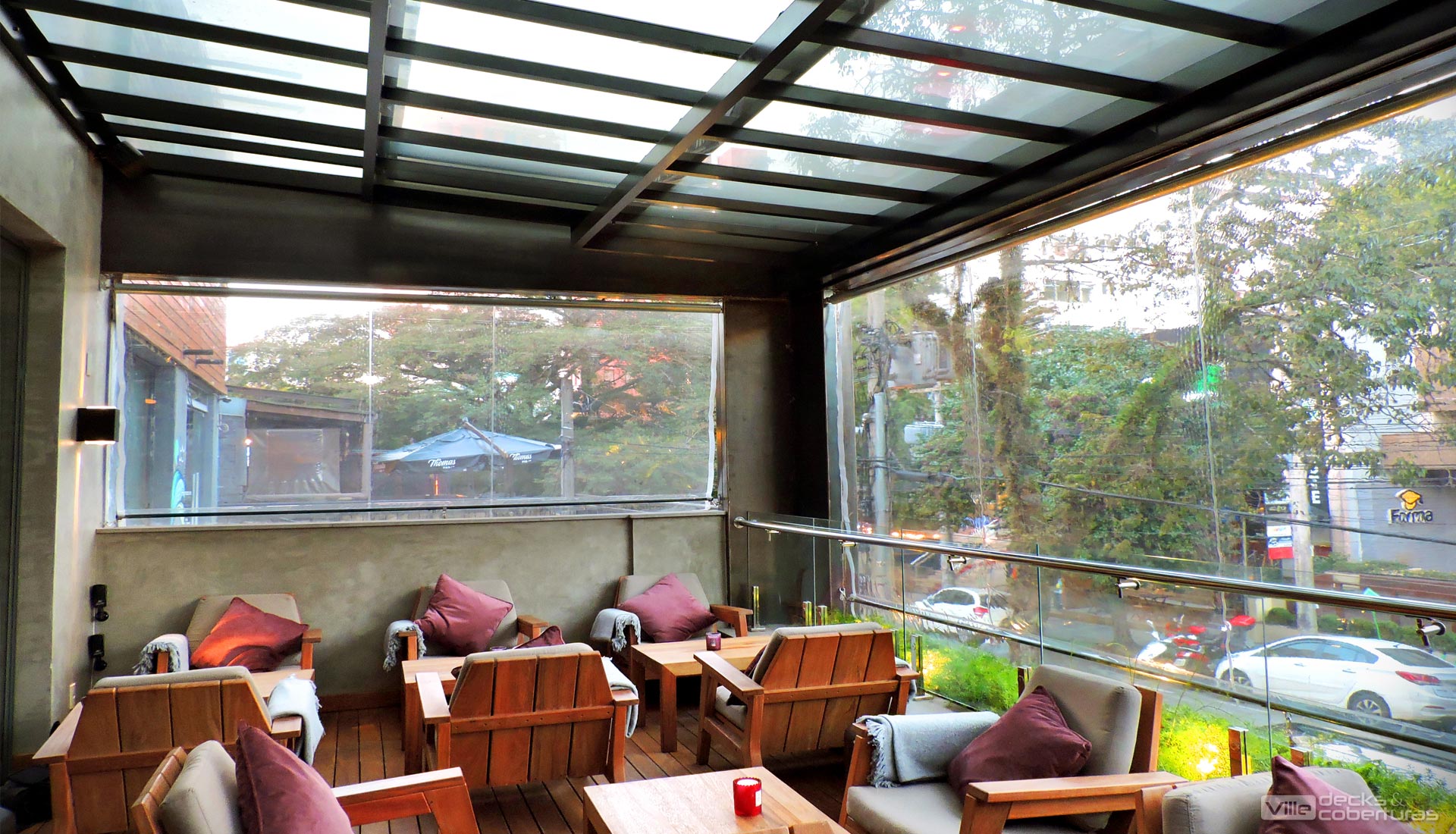 Cobertura Retrátil Para Restaurantes em Urânia / SP